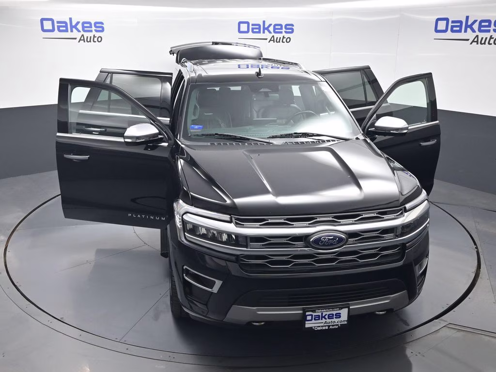 2022 Black Metallic Ford Expedition Max Platinum 4X4 SUV