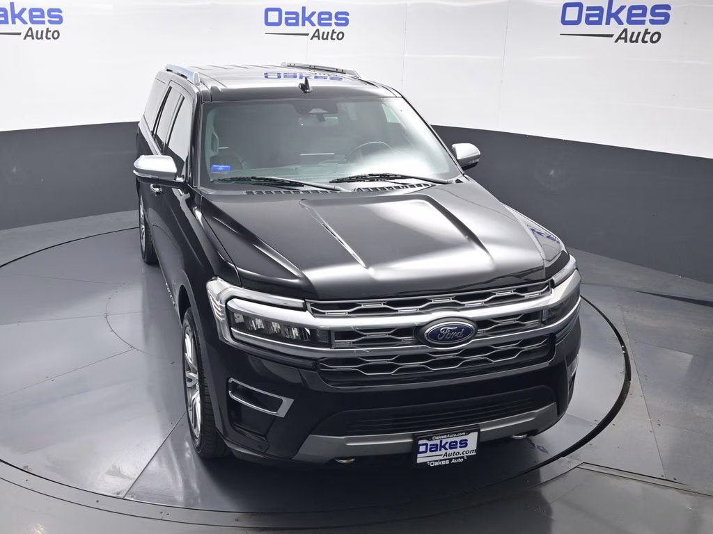 2022 Black Metallic Ford Expedition Max Platinum 4X4 SUV
