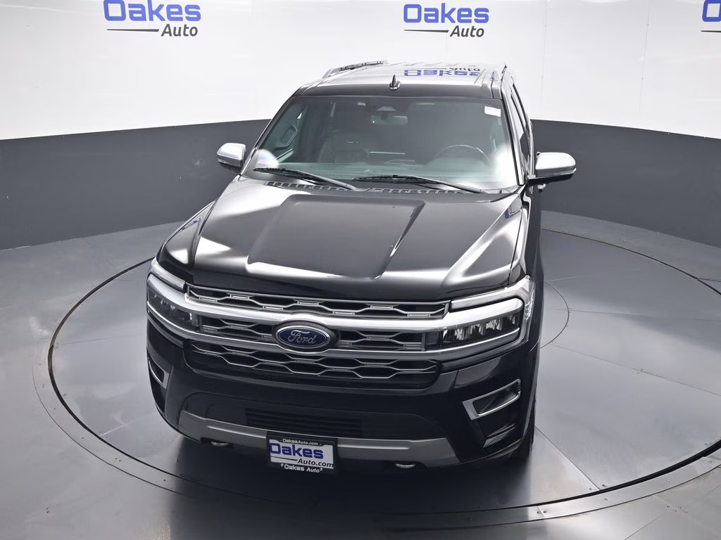 2022 Black Metallic Ford Expedition Max Platinum 4X4 SUV