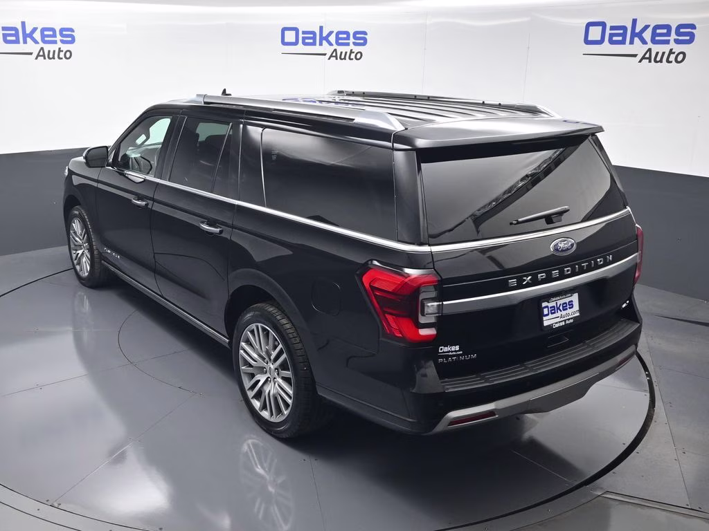 2022 Black Metallic Ford Expedition Max Platinum 4X4 SUV