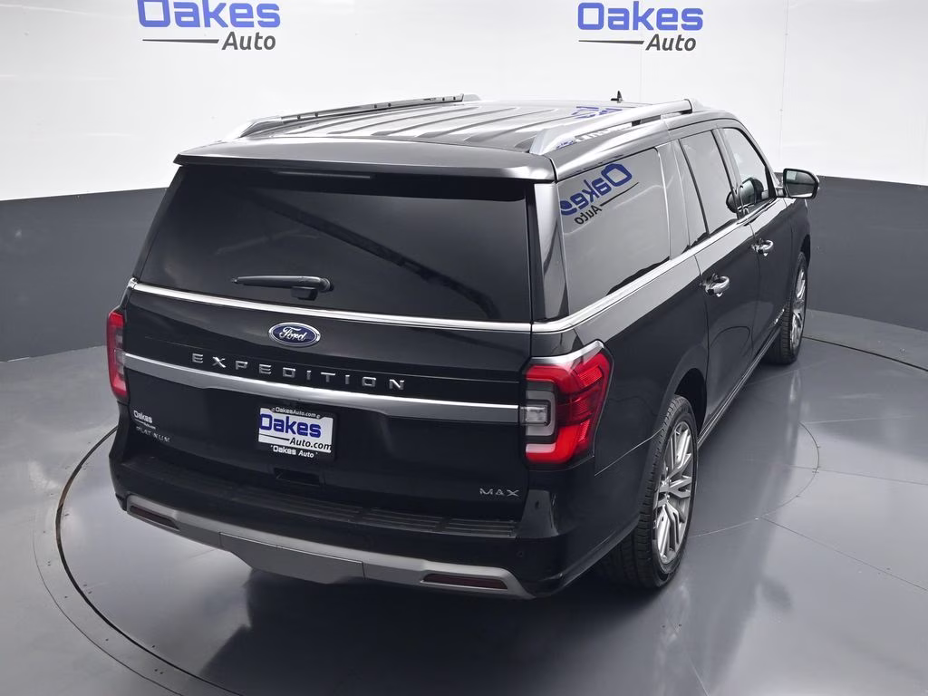 2022 Black Metallic Ford Expedition Max Platinum 4X4 SUV