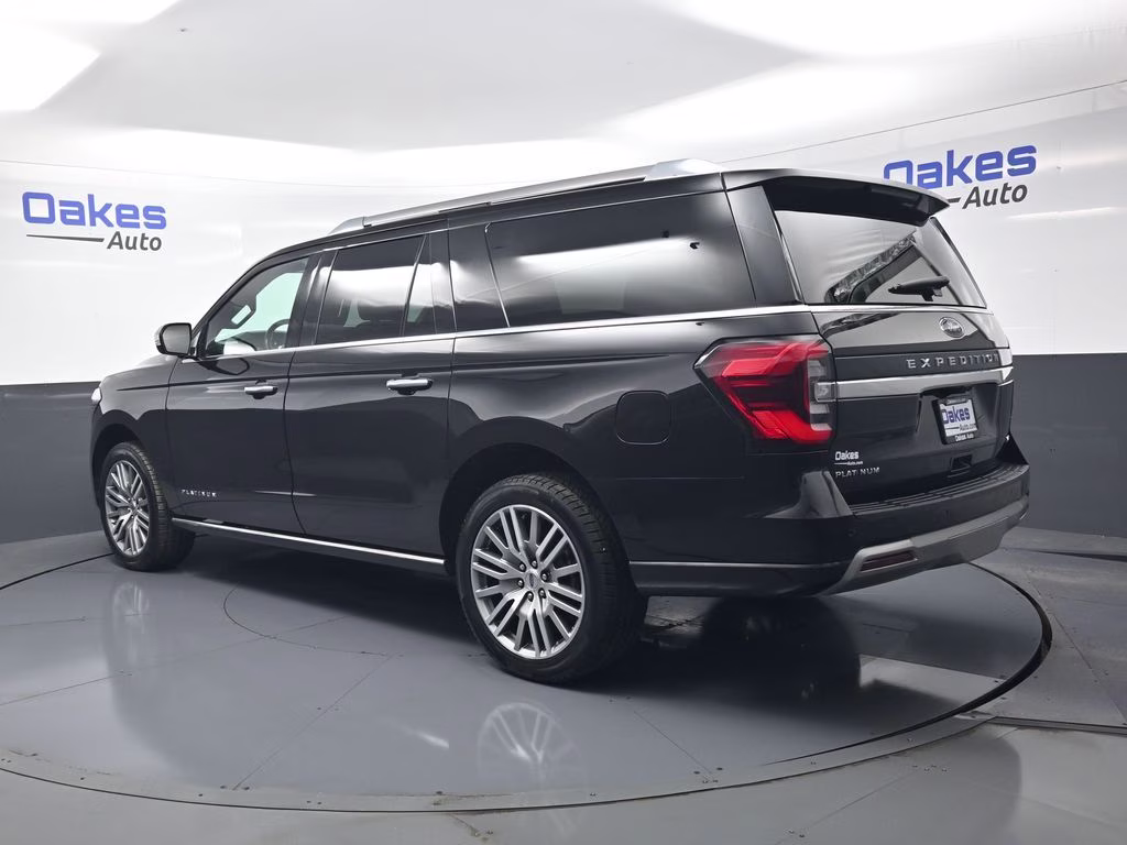 2022 Black Metallic Ford Expedition Max Platinum 4X4 SUV