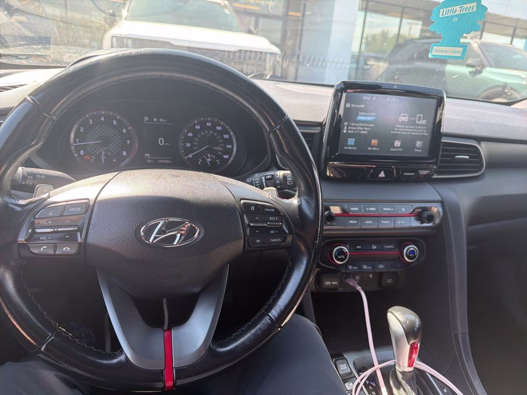 2019 Chalk White Hyundai Veloster 2.0 Premium FWD Hatchback