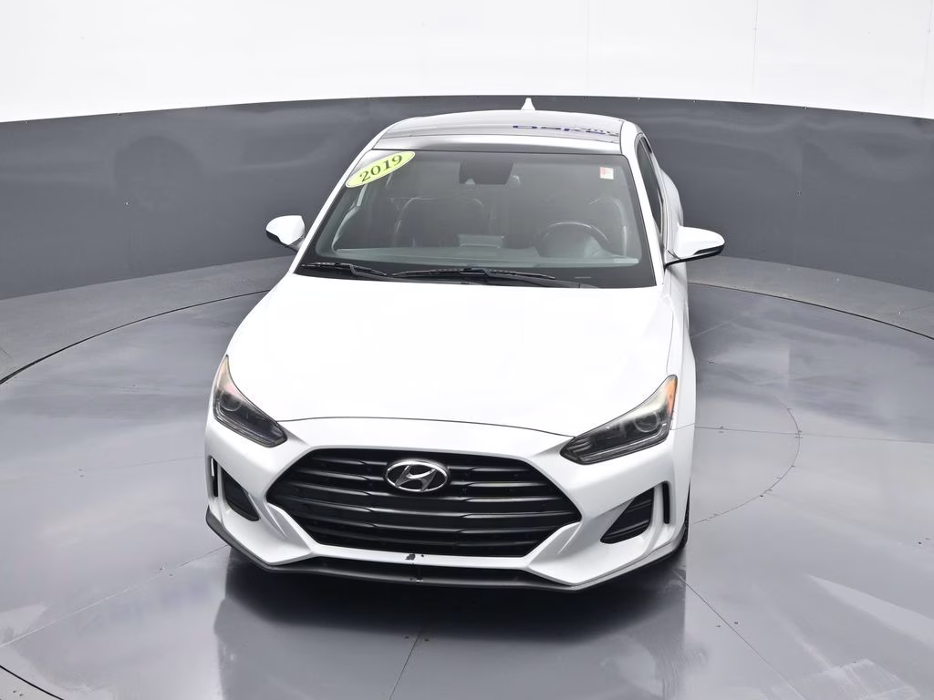 2019 Chalk White Hyundai Veloster 2.0 Premium FWD Hatchback