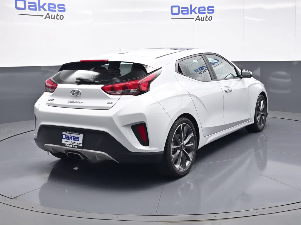 2019 Chalk White Hyundai Veloster 2.0 Premium FWD Hatchback
