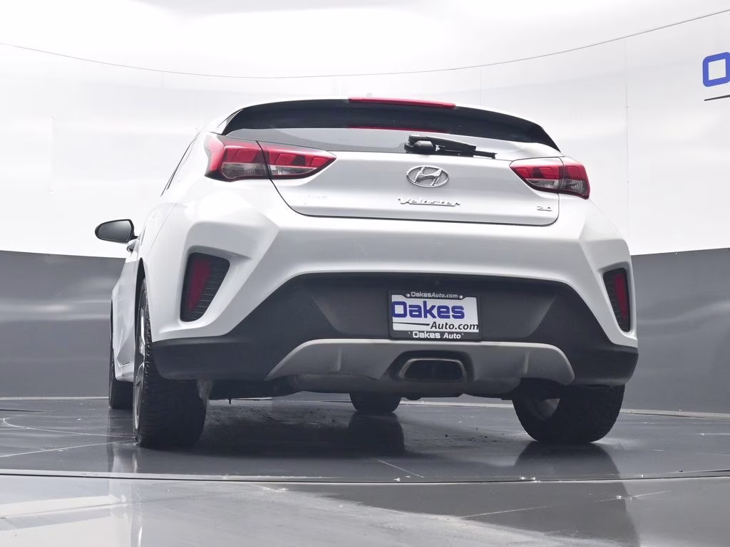 2019 Chalk White Hyundai Veloster 2.0 Premium FWD Hatchback