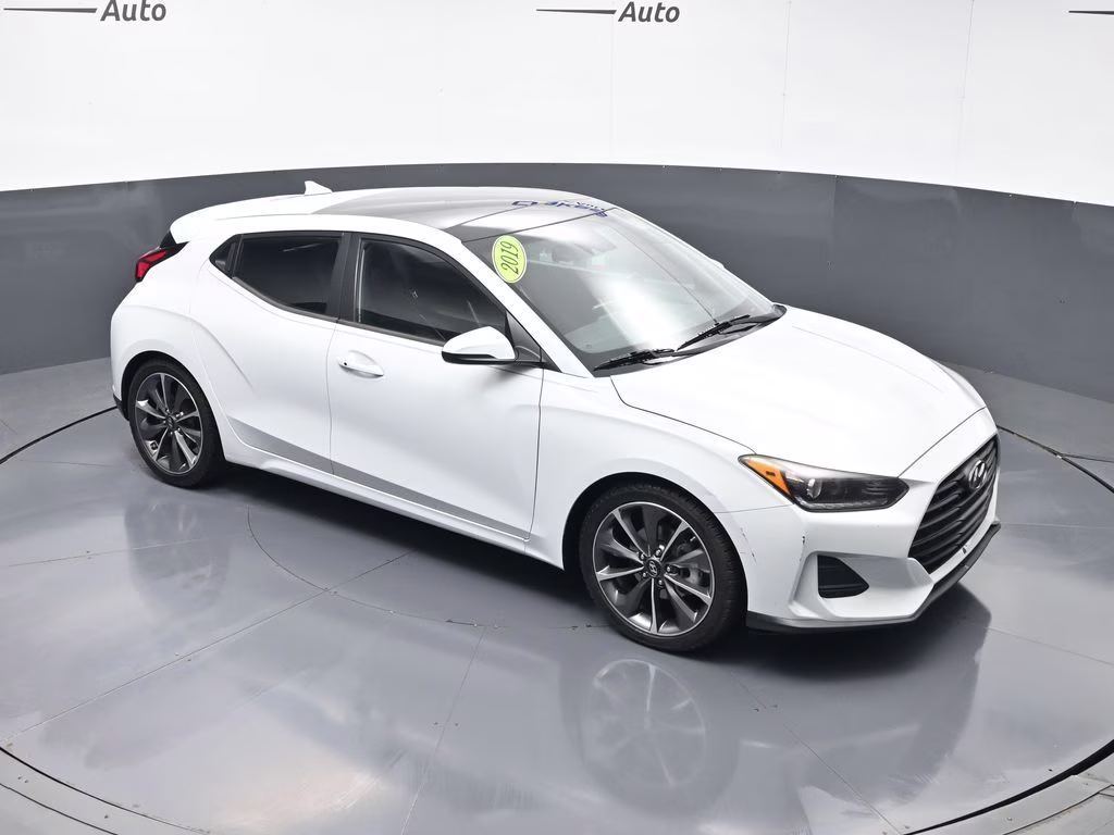 2019 Chalk White Hyundai Veloster 2.0 Premium FWD Hatchback