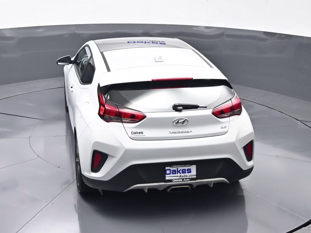 2019 Chalk White Hyundai Veloster 2.0 Premium FWD Hatchback