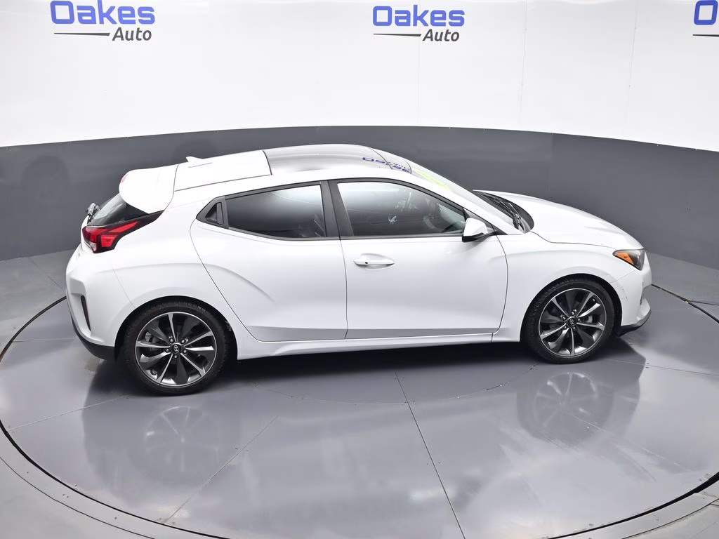 2019 Chalk White Hyundai Veloster 2.0 Premium FWD Hatchback