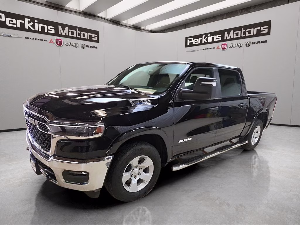 2025 RAM 1500 Big Horn/Lone Star 4x4 Crew Cab 5'7's photo