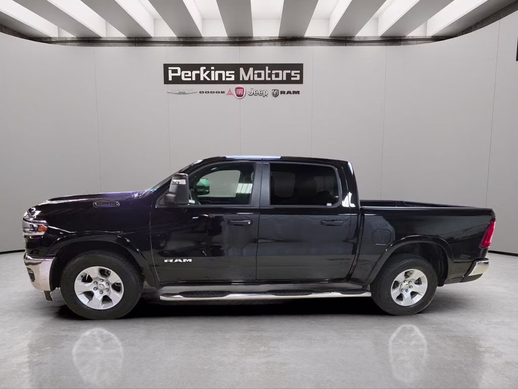2025 Diamond Black Crystal Pearlcoat Ram 1500 Big Horn/Lone Star 4X4 Truck