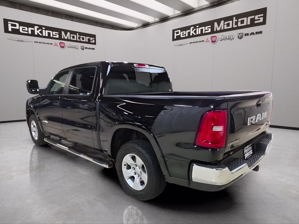 2025 Diamond Black Crystal Pearlcoat Ram 1500 Big Horn/Lone Star 4X4 Truck
