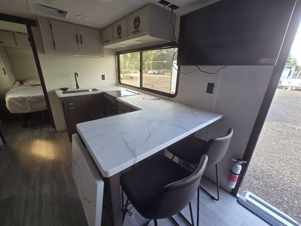 2026 Forest River AVENGER 26DBS RV