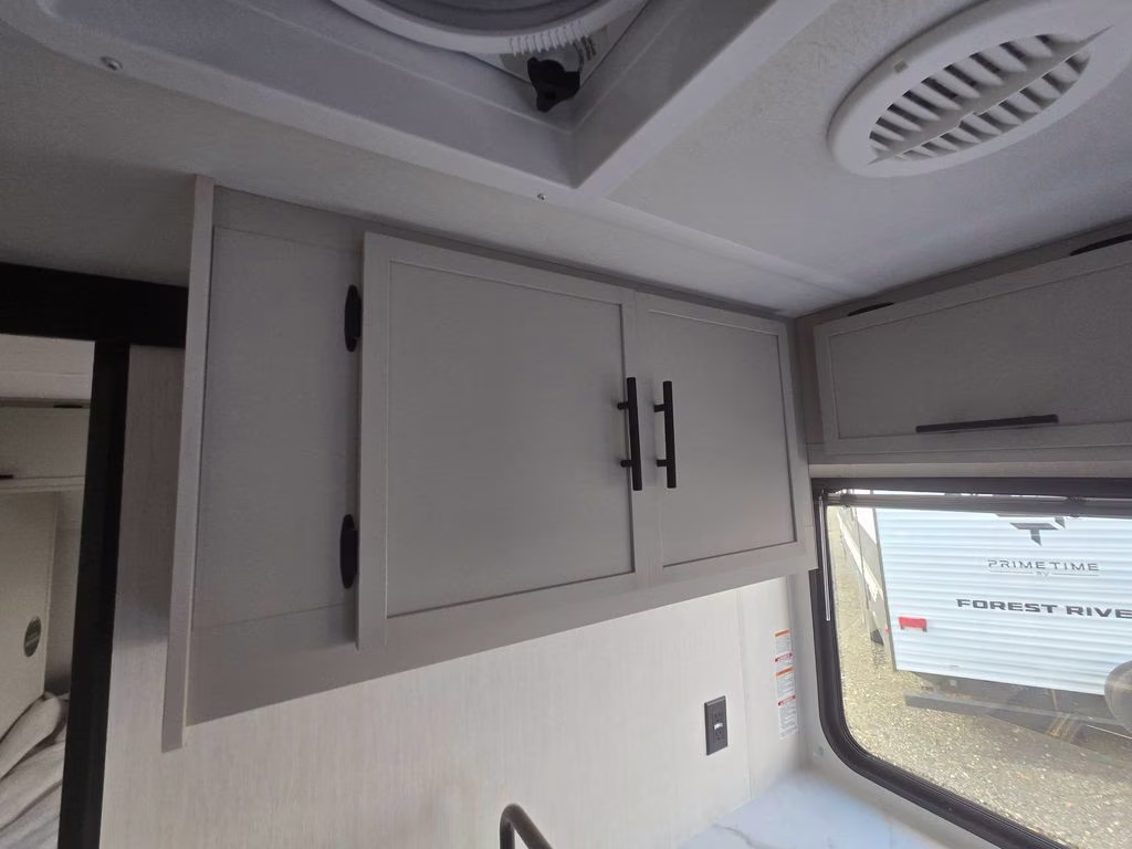 2026 Forest River AVENGER 26DBS RV