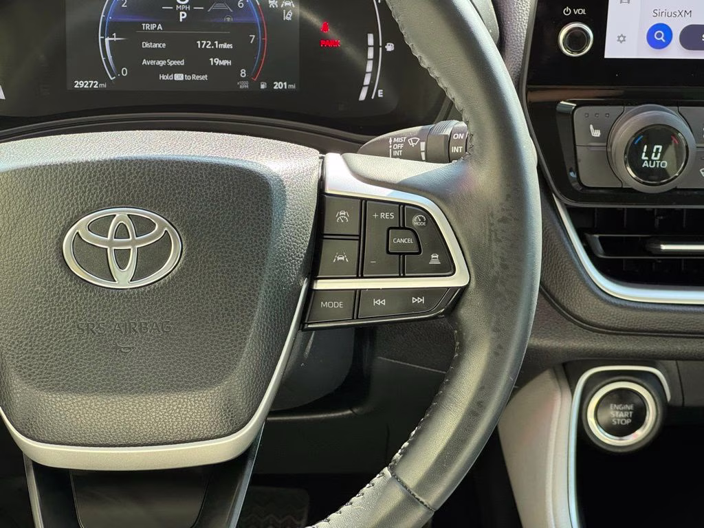 2024 Pearl Toyota Grand Highlander XLE AWD SUV