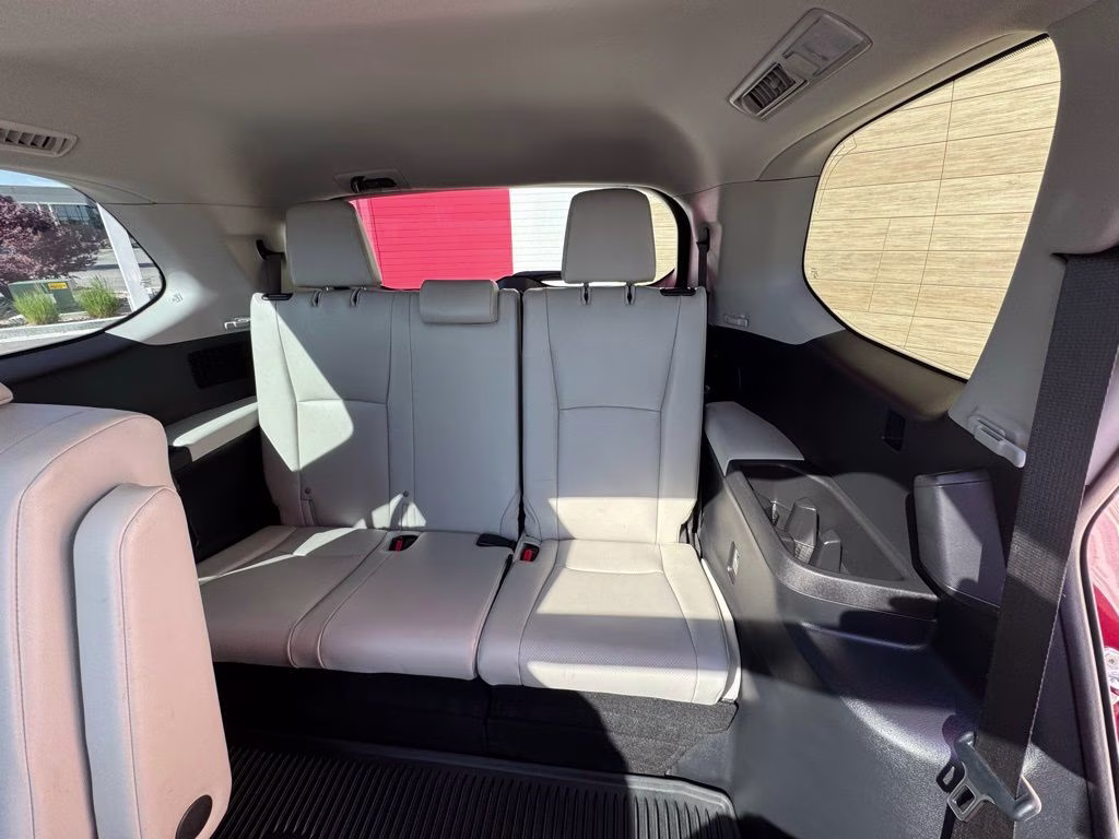 2024 Pearl Toyota Grand Highlander XLE AWD SUV