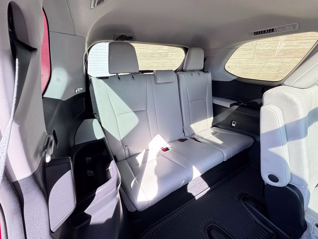 2024 Pearl Toyota Grand Highlander XLE AWD SUV