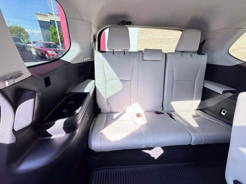 2024 Pearl Toyota Grand Highlander XLE AWD SUV