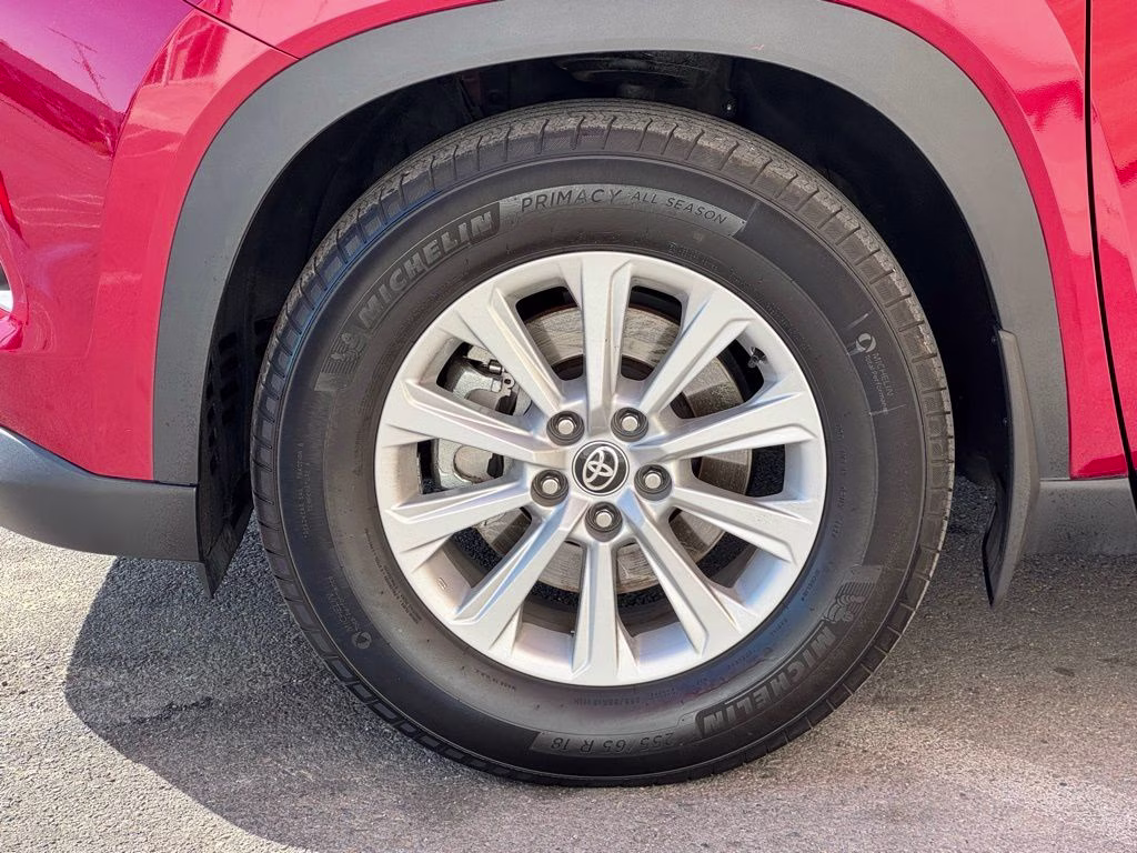 2024 Pearl Toyota Grand Highlander XLE AWD SUV