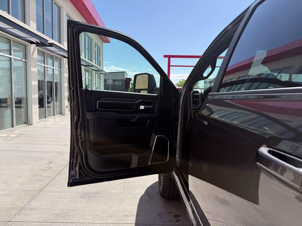 2026 Granite Crystal Metallic Clearcoat Ram 2500 Laramie 4X4 Truck
