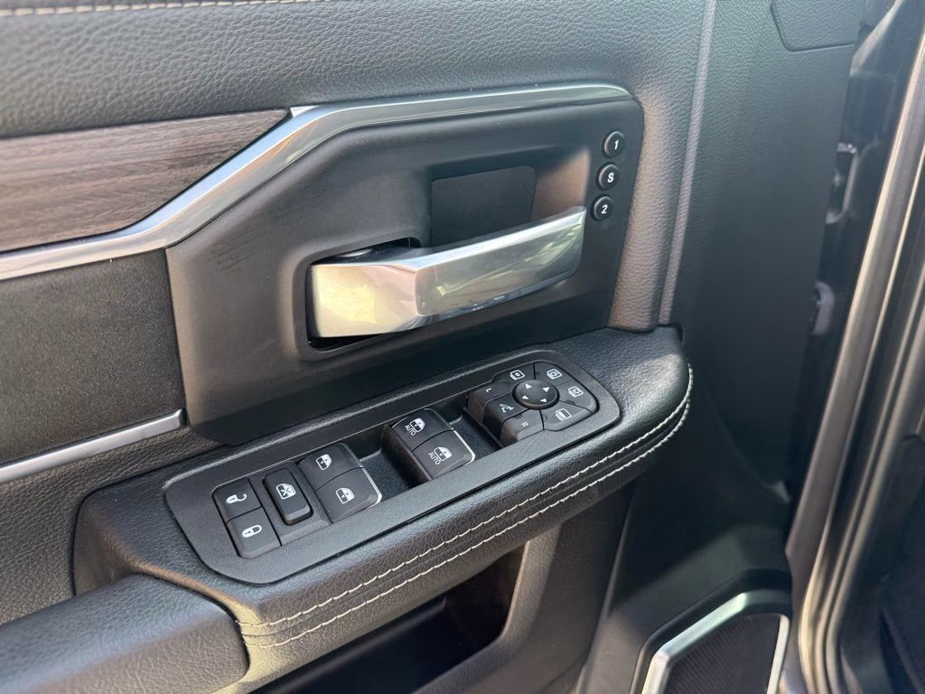 2026 Granite Crystal Metallic Clearcoat Ram 2500 Laramie 4X4 Truck
