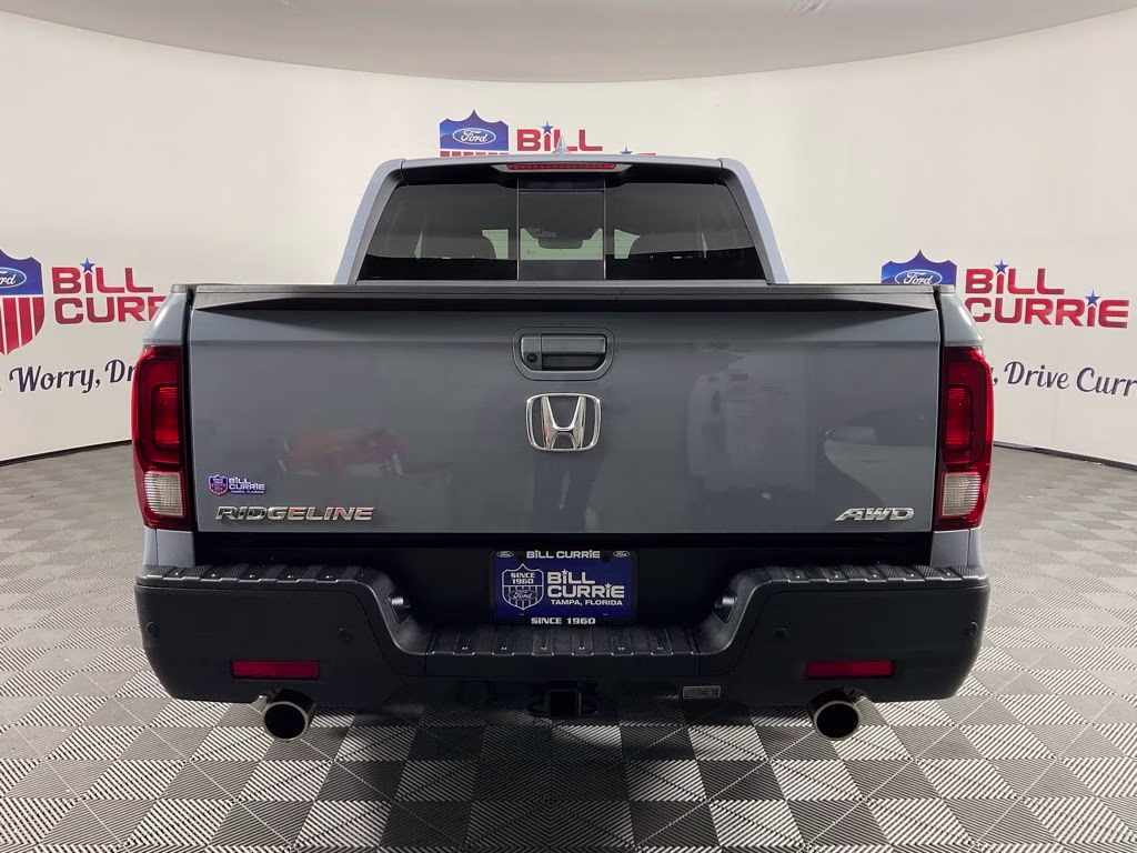 2022 Sonic Gray Pearl Honda Ridgeline RTL-E AWD Truck