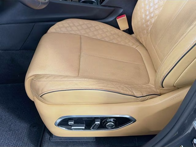 2021 Gray Metallic Jeep Grand Cherokee L Summit 4X4 SUV