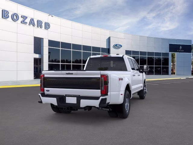 2026 Star White Metallic Tri-Coat Ford Super Duty F-350 DRW Platinum DRW 4X4 Truck