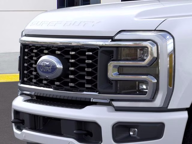 2026 Star White Metallic Tri-Coat Ford Super Duty F-350 DRW Platinum DRW 4X4 Truck