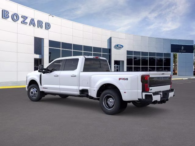 2026 Star White Metallic Tri-Coat Ford Super Duty F-350 DRW Platinum DRW 4X4 Truck