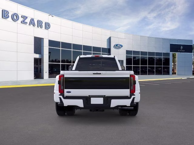 2026 Star White Metallic Tri-Coat Ford Super Duty F-350 DRW Platinum DRW 4X4 Truck