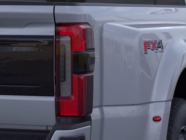 2026 Glacier Gray Metallic TriCoat Ford Super Duty F-350 DRW Platinum DRW 4X4 Truck