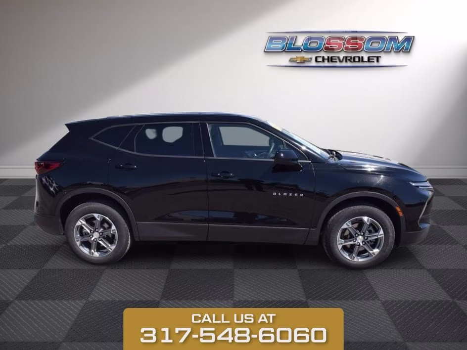 2025 Black Chevrolet Blazer LT FWD SUV