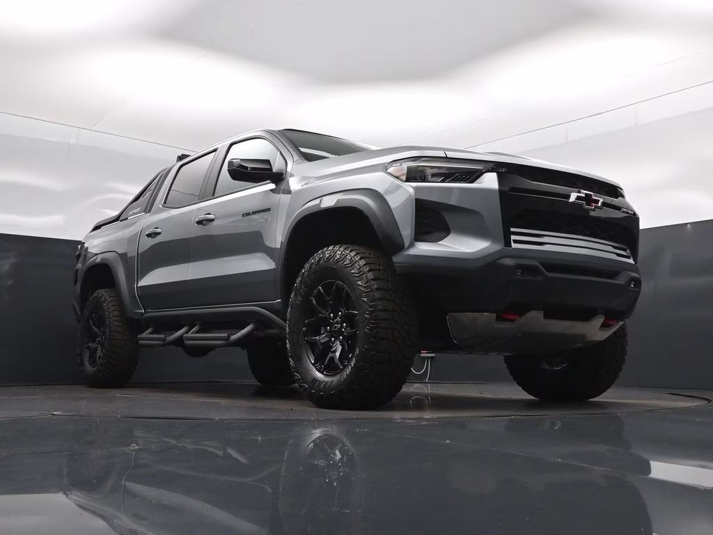 2026 Sterling Gray Metallic Chevrolet Colorado ZR2 4X4 Truck