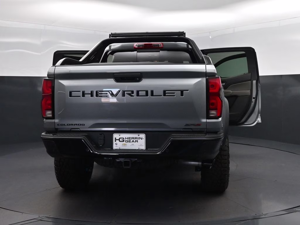 2026 Sterling Gray Metallic Chevrolet Colorado ZR2 4X4 Truck