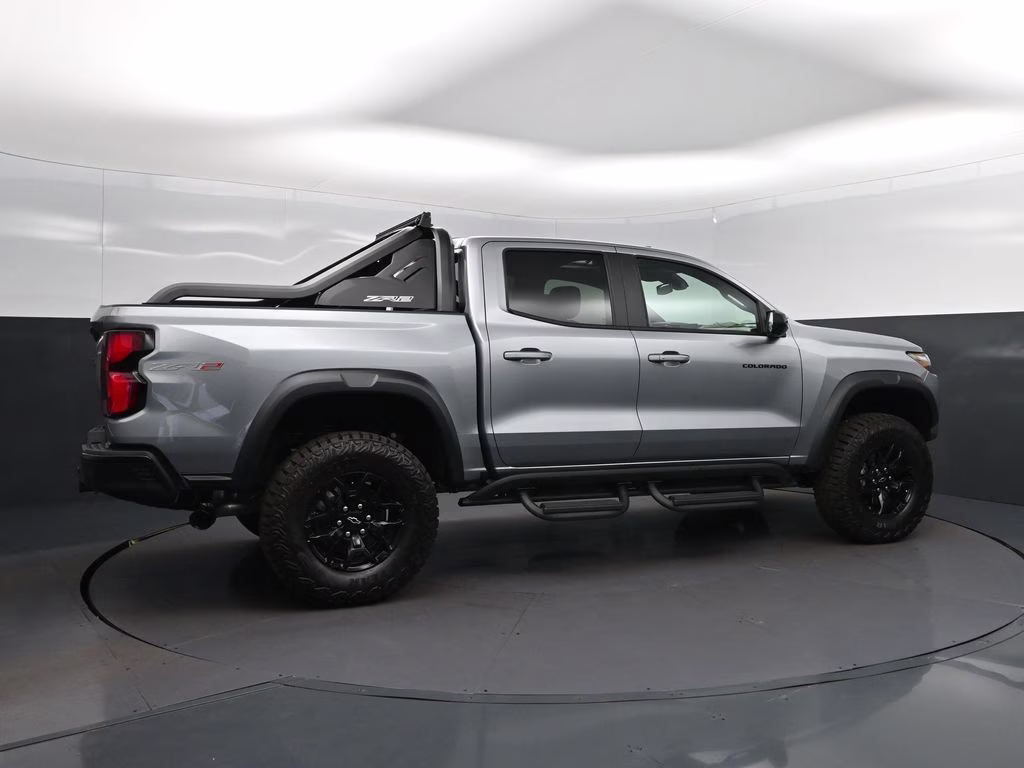 2026 Sterling Gray Metallic Chevrolet Colorado ZR2 4X4 Truck