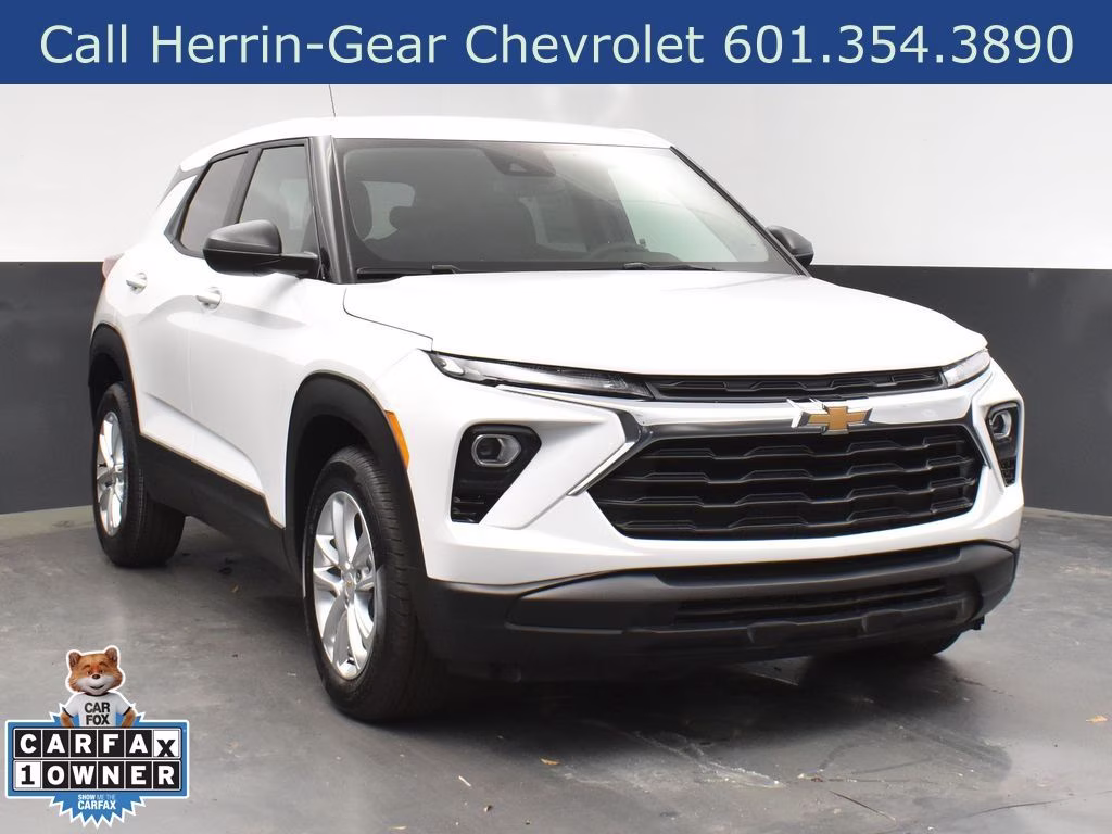 2025 Summit White Chevrolet Trailblazer LS FWD SUV