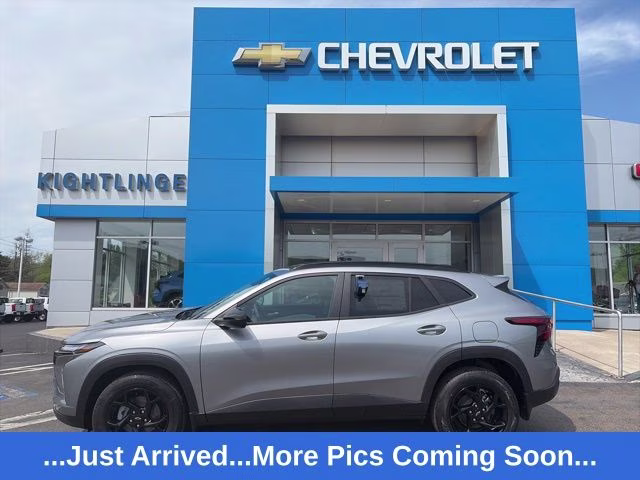 2026 Sterling Gray Metallic Chevrolet Trax LT FWD SUV