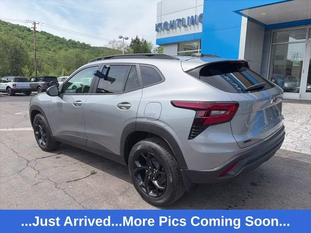 2026 Sterling Gray Metallic Chevrolet Trax LT FWD SUV