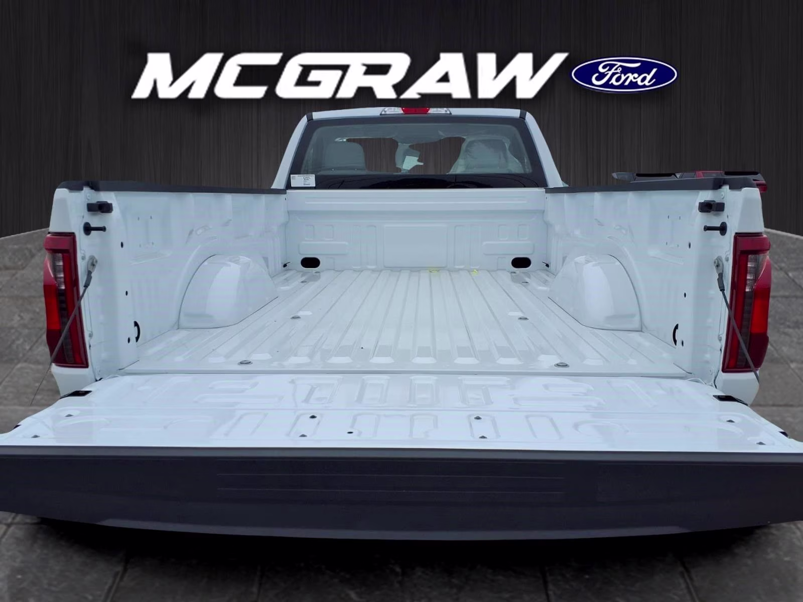 2026 Oxford White Ford F-150 XL 4X4 Truck