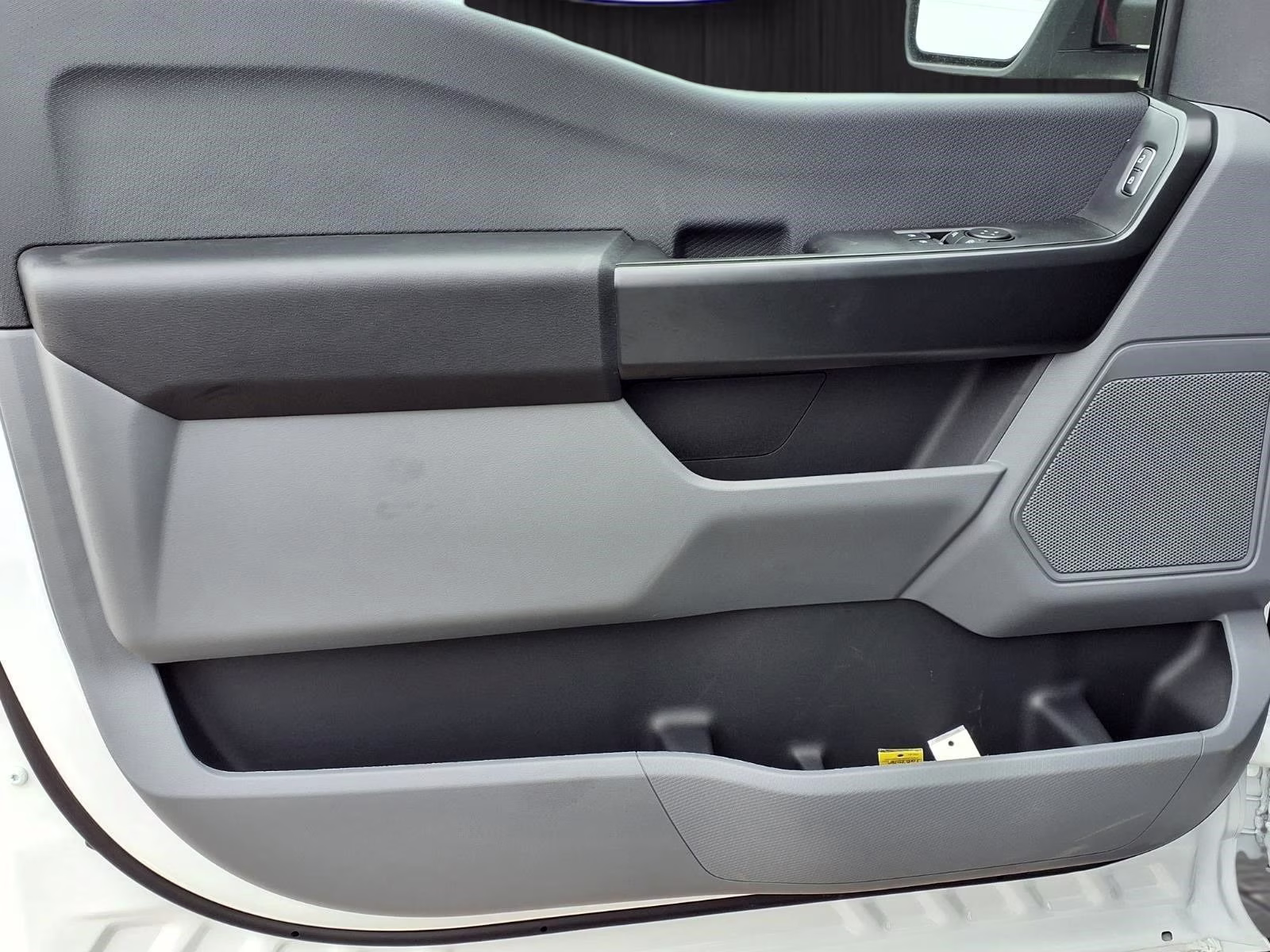 2026 Oxford White Ford F-150 XL 4X4 Truck
