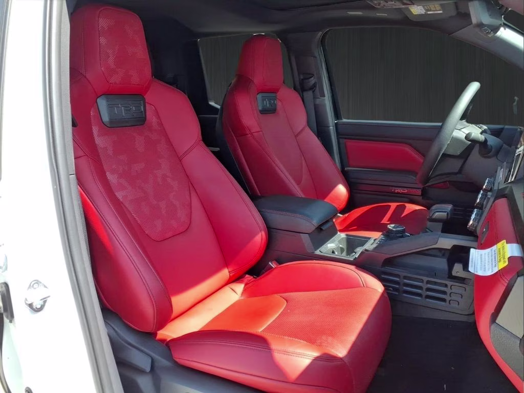 2026 Ice Cap w/Black Roof Toyota Tacoma Hybrid TRD Pro Hybrid 4X4 Truck