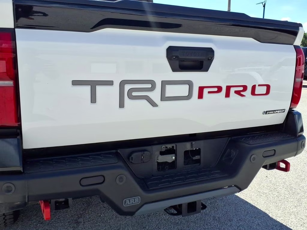 2026 Ice Cap w/Black Roof Toyota Tacoma Hybrid TRD Pro Hybrid 4X4 Truck