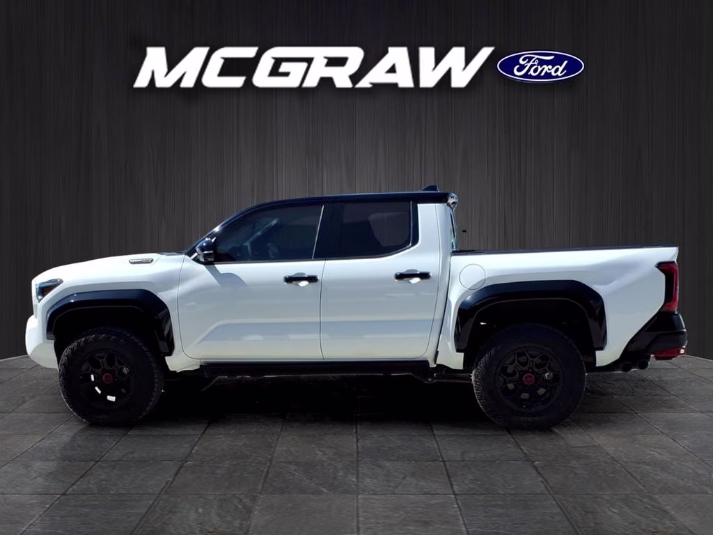 2026 Ice Cap w/Black Roof Toyota Tacoma Hybrid TRD Pro Hybrid 4X4 Truck