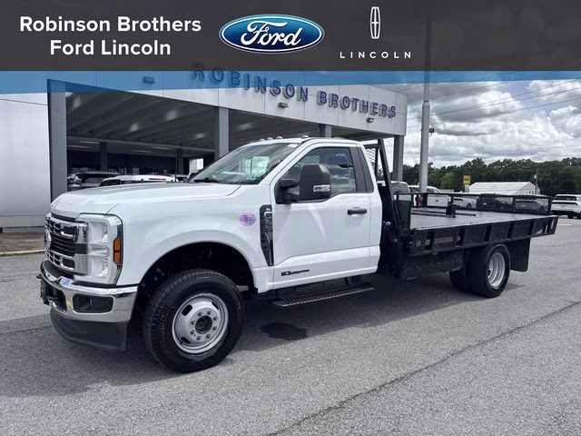 2024 Oxford White Ford Super Duty F-350 DRW XL 4X4 Chassis