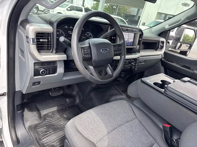 2024 Oxford White Ford Super Duty F-350 DRW XL 4X4 Chassis
