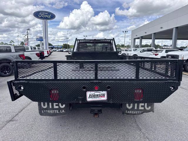 2024 Oxford White Ford Super Duty F-350 DRW XL 4X4 Chassis