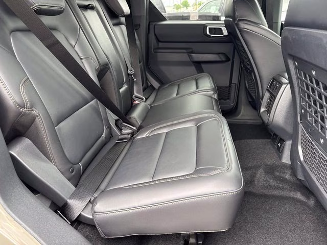 2026 Gray Ford Bronco Badlands 4X4 SUV