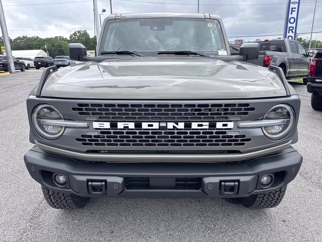 2026 Gray Ford Bronco Badlands 4X4 SUV