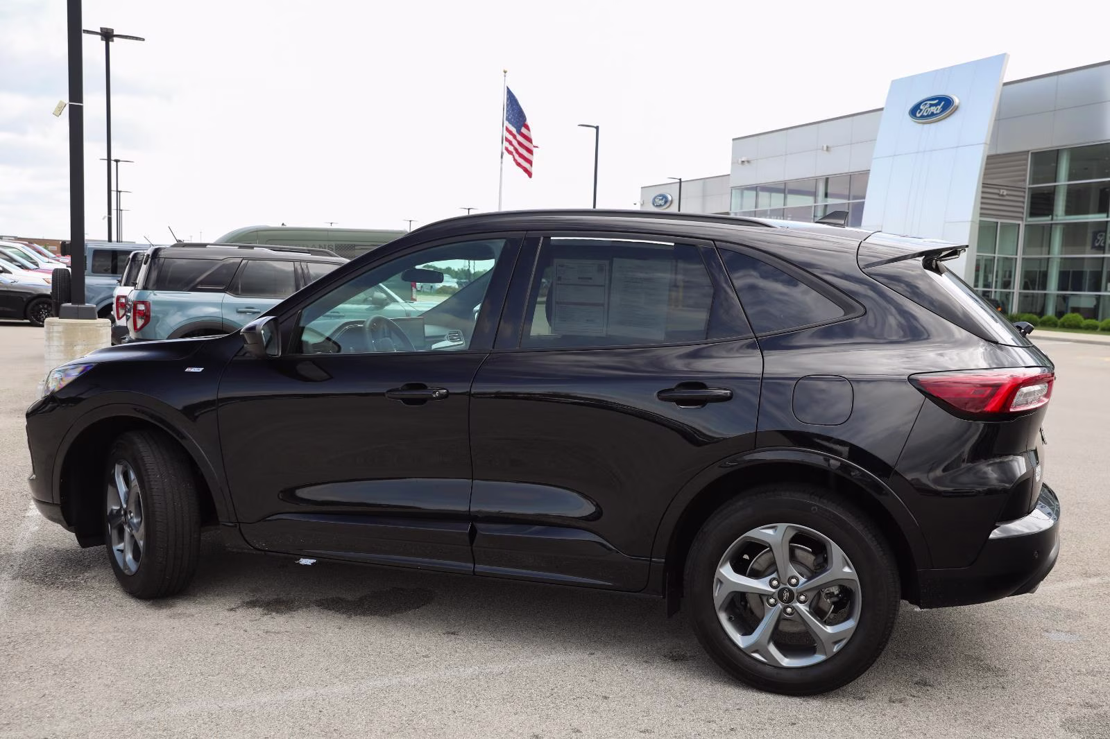 2023 Agate Black Ford Escape ST-Line Select AWD SUV